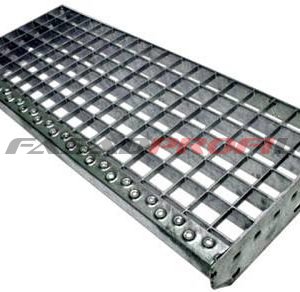 Ступени из прессованного настила P 1200х270х40/40х3 